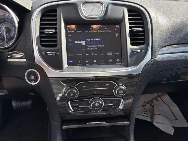 2018 Chrysler 300 Touring