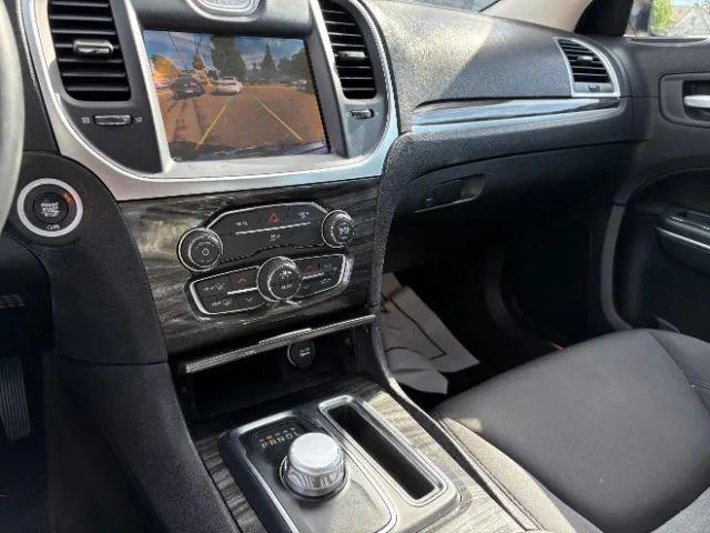 2018 Chrysler 300 Touring