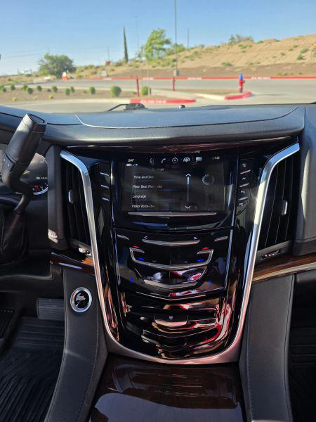 2020 Cadillac Escalade ESV 4WD Premium Luxury