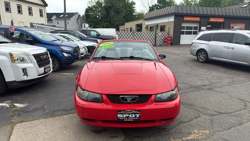 2004 Ford Mustang Deluxe