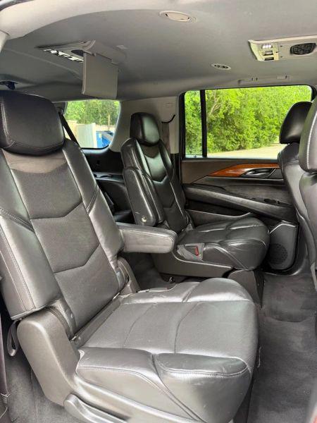 2016 Cadillac Escalade ESV Luxury Collection