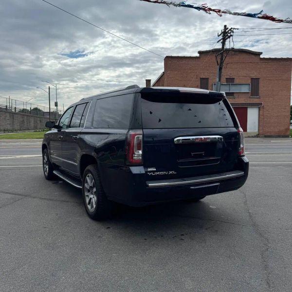 2017 GMC Yukon XL Denali