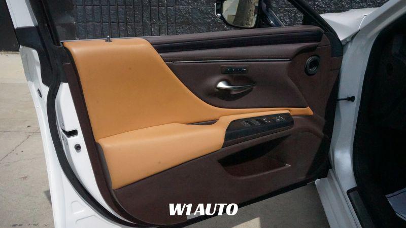 2021 Lexus ES 300h 300h