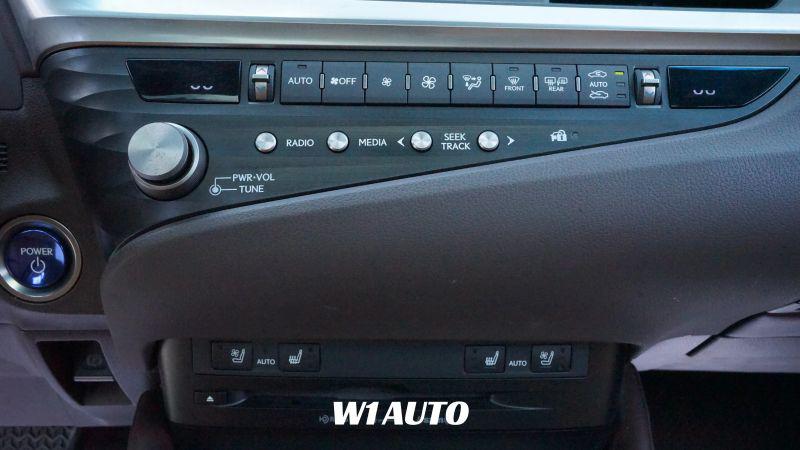 2021 Lexus ES 300h 300h