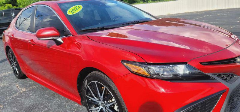 2022 Toyota Camry SE