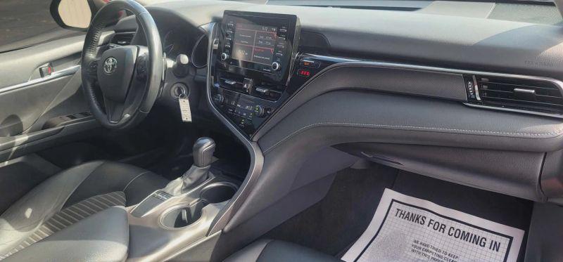2022 Toyota Camry SE