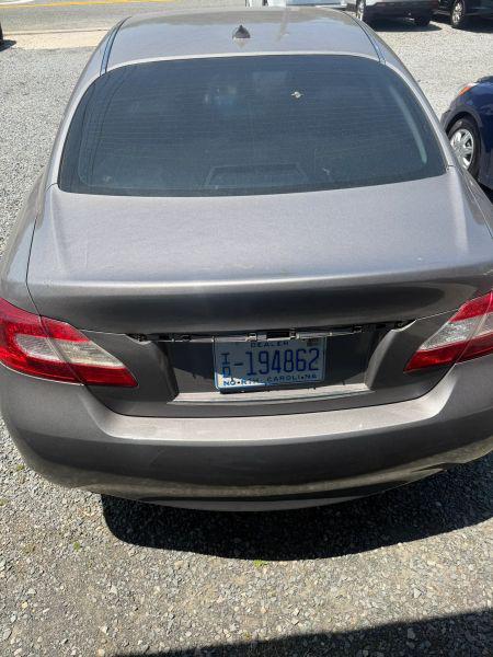 2011 INFINITI M37 M37