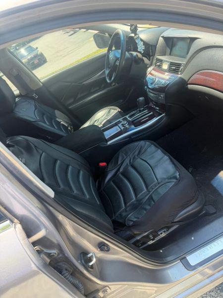 2011 INFINITI M37 M37