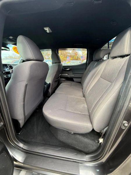 2019 Toyota Tacoma TRD Sport