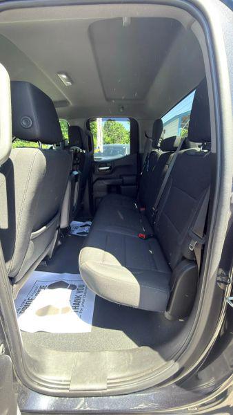 2022 Chevrolet Silverado 1500 4WD Double Cab Standard Bed Custom