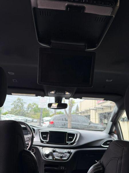 2019 Chrysler Pacifica Hybrid Touring Plus