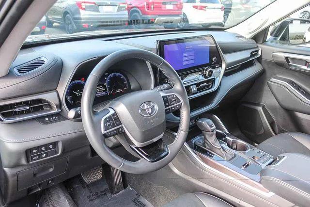 2024 Toyota Highlander Limited