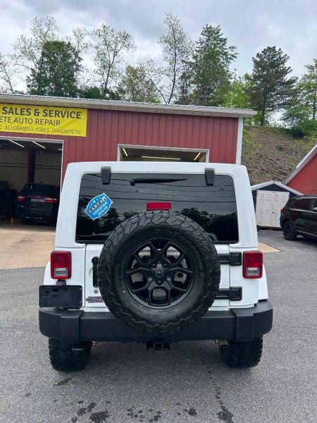 2018 Jeep Wrangler JK Unlimited Sahara 4x4