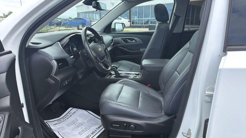2021 Chevrolet Traverse FWD LT Leather