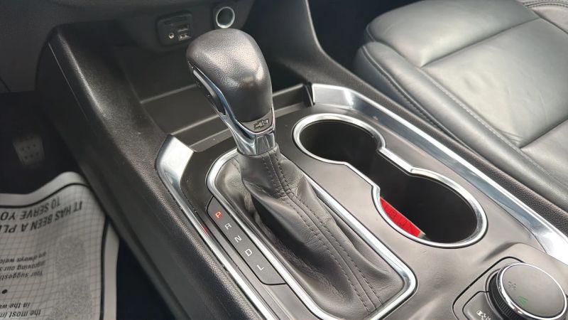 2021 Chevrolet Traverse FWD LT Leather