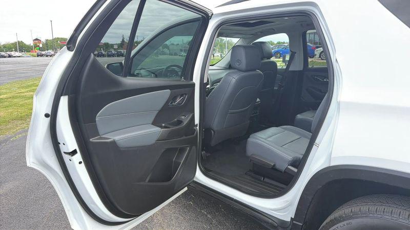 2021 Chevrolet Traverse FWD LT Leather