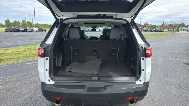 2021 Chevrolet Traverse FWD LT Leather