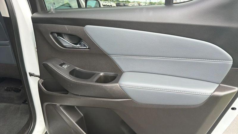 2021 Chevrolet Traverse FWD LT Leather