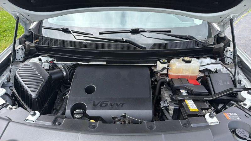 2021 Chevrolet Traverse FWD LT Leather