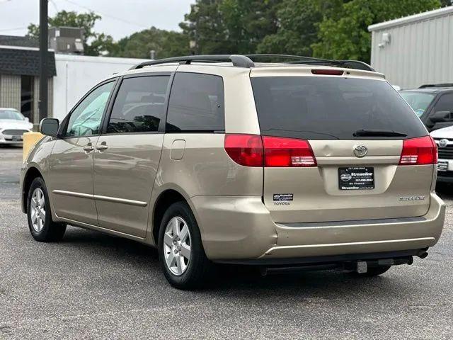 2004 Toyota Sienna XLE