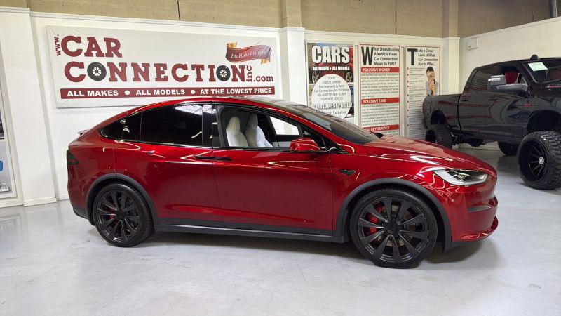 2023 Tesla Model X Plaid Tri Motor All-Wheel Drive