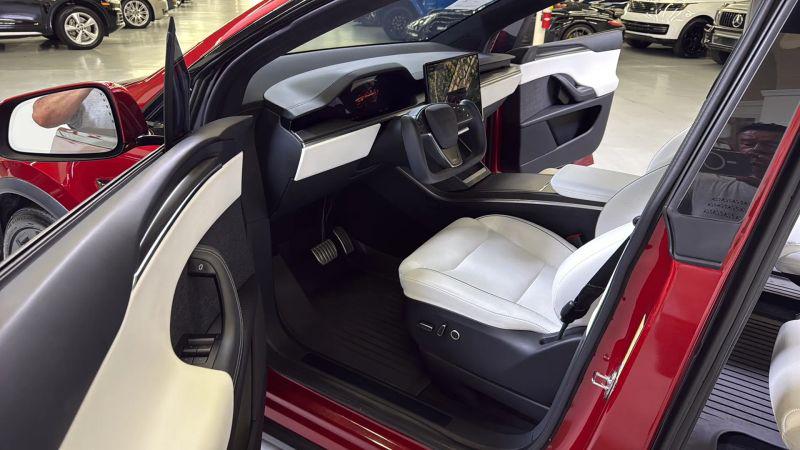 2023 Tesla Model X Plaid Tri Motor All-Wheel Drive