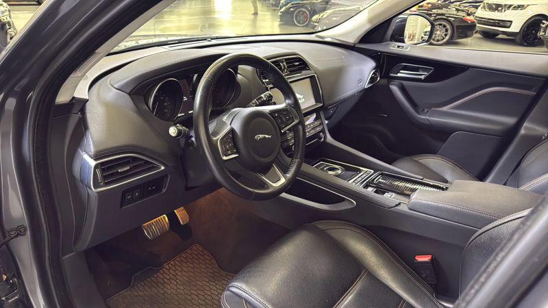 2019 Jaguar F-PACE 30t Prestige