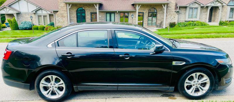 2013 Ford Taurus SEL