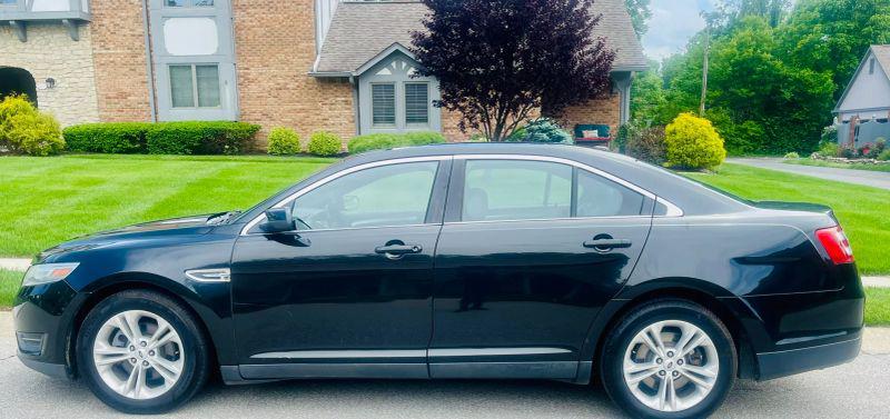 2013 Ford Taurus SEL