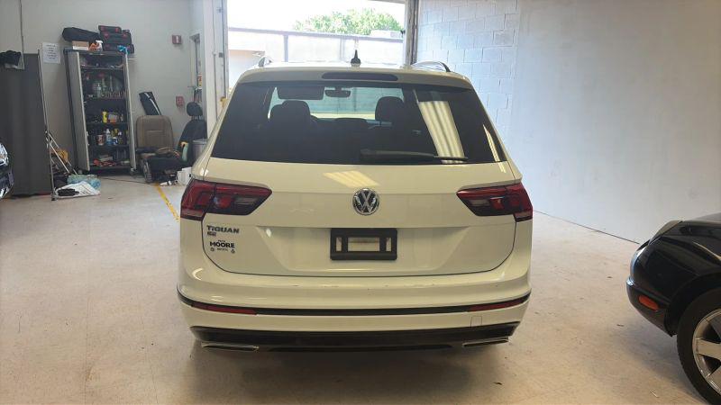 2021 Volkswagen Tiguan 2.0T SE R-Line Black