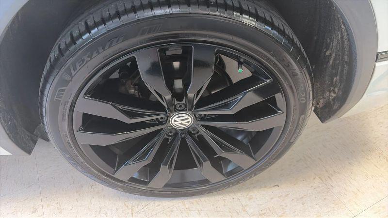2021 Volkswagen Tiguan 2.0T SE R-Line Black