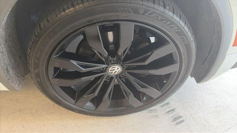 2021 Volkswagen Tiguan 2.0T SE R-Line Black