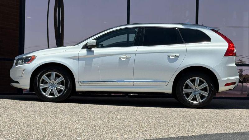 2017 Volvo XC60 T5 Inscription