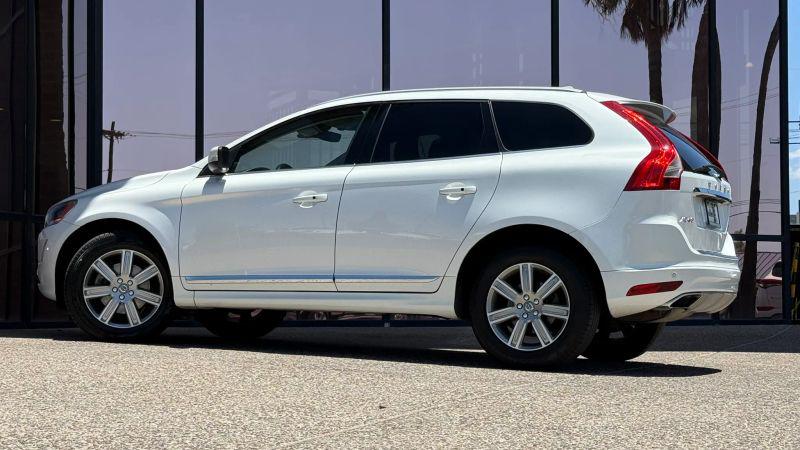 2017 Volvo XC60 T5 Inscription