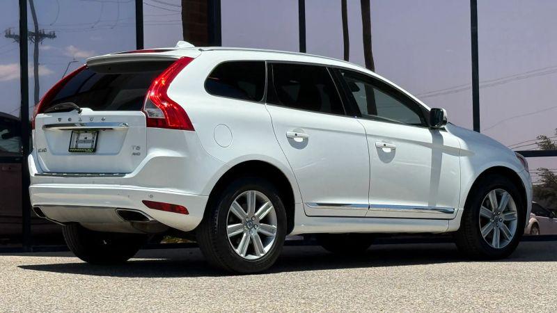 2017 Volvo XC60 T5 Inscription