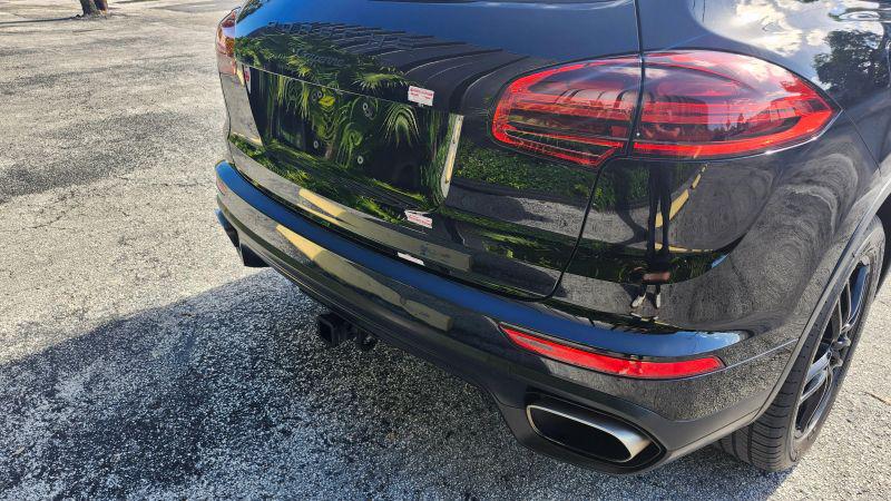 2017 Porsche Cayenne Base