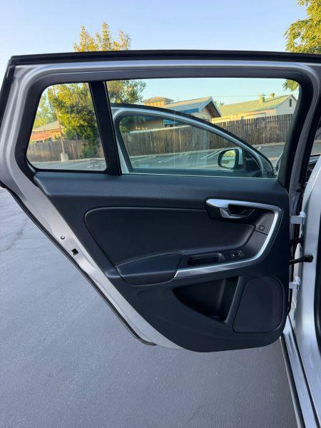 2015 Volvo V60 T5 Premier