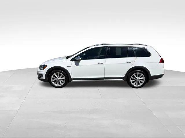 2017 Volkswagen Golf Alltrack TSI SE