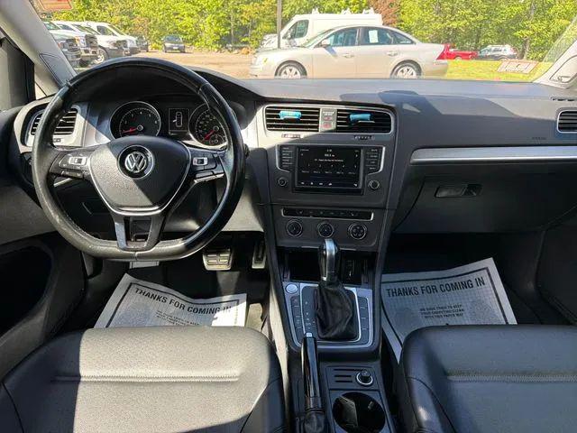 2017 Volkswagen Golf Alltrack TSI SE