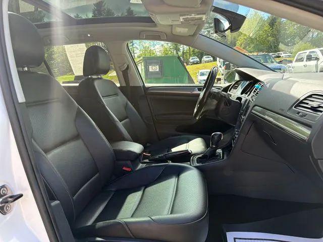 2017 Volkswagen Golf Alltrack TSI SE