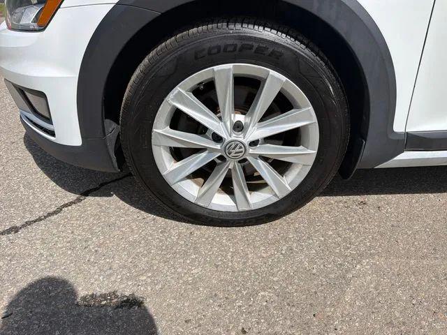 2017 Volkswagen Golf Alltrack TSI SE