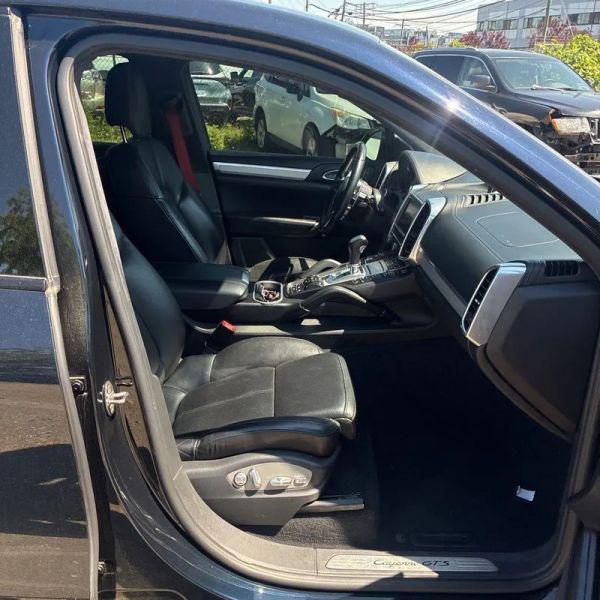 2016 Porsche Cayenne GTS