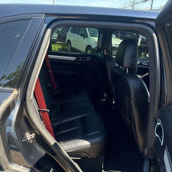 2016 Porsche Cayenne GTS