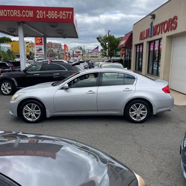 2013 INFINITI G37 G37x