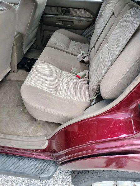 2004 Nissan Pathfinder SE