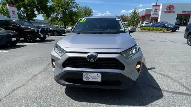 2021 Toyota RAV4 Hybrid XLE Premium