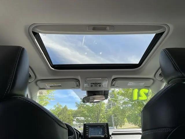 2021 Toyota RAV4 Hybrid XLE Premium