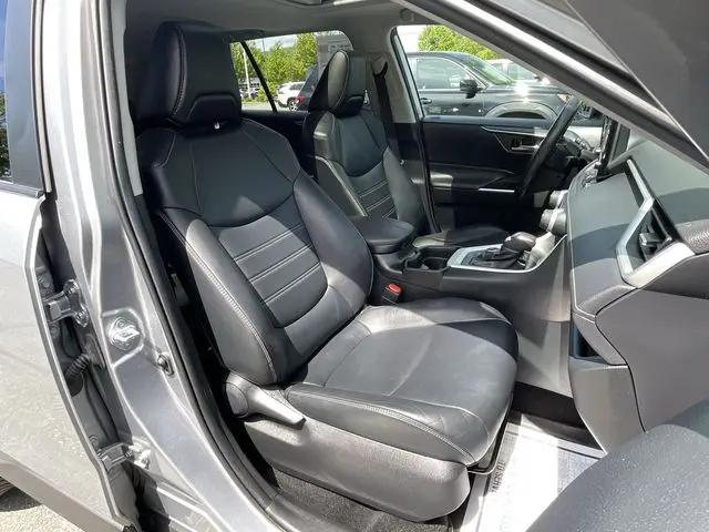 2021 Toyota RAV4 Hybrid XLE Premium