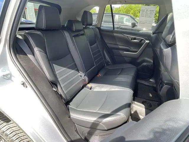 2021 Toyota RAV4 Hybrid XLE Premium