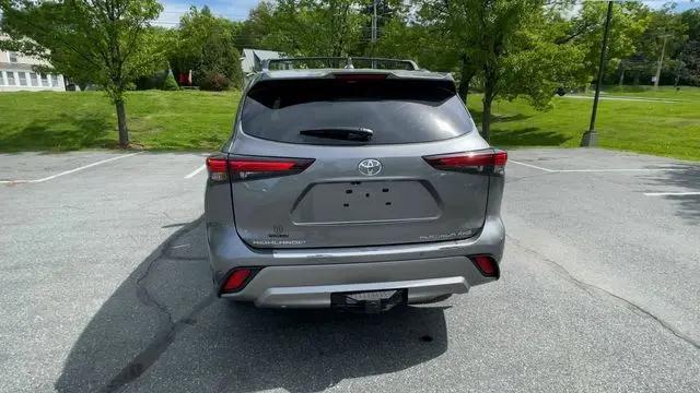 2026 Toyota Highlander Platinum